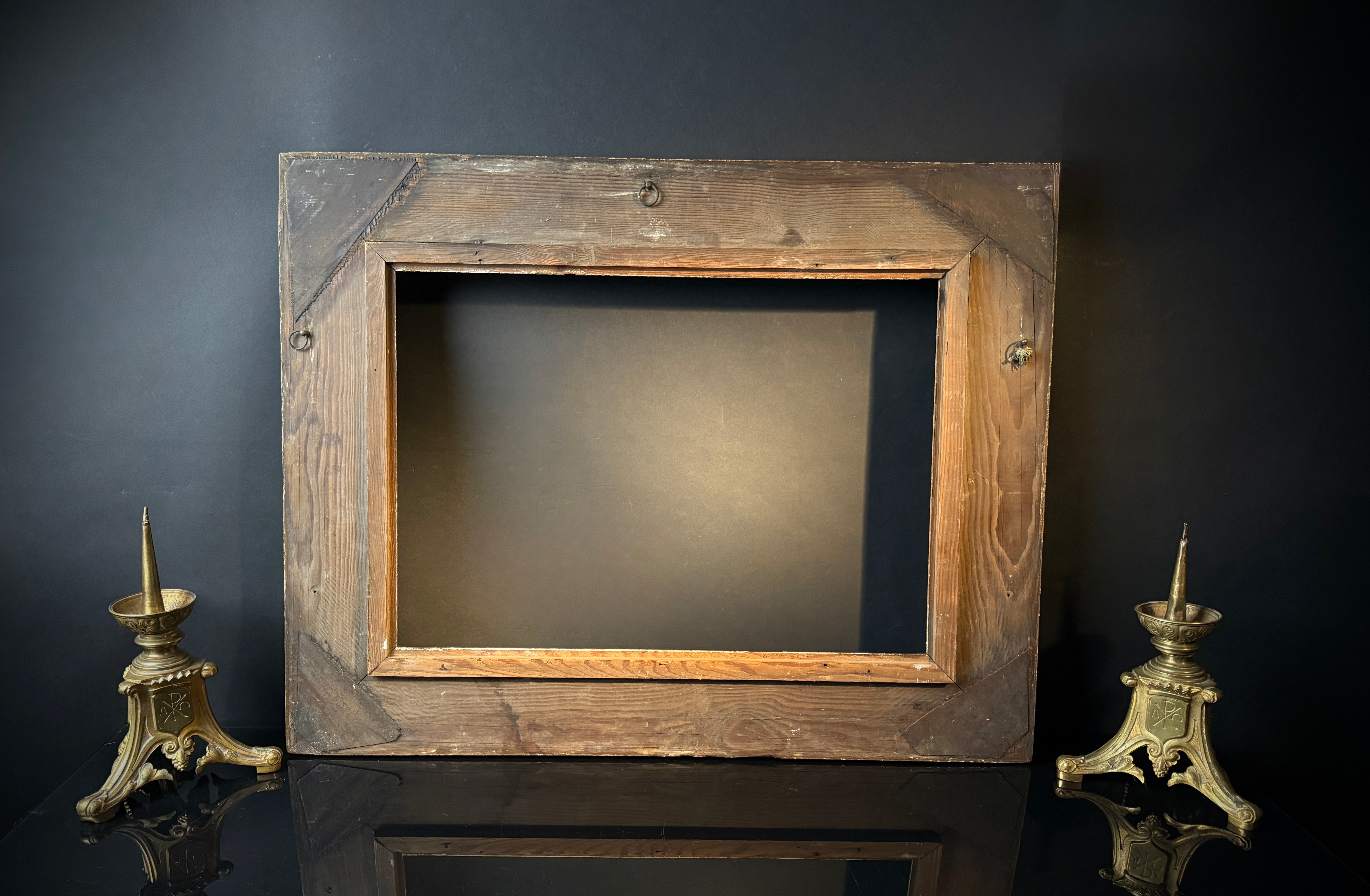 Large Antique Gilt Picture Frame – 19th‑Century Ornate Wood Gold Frame (78.5 cm × 61.5 cm)