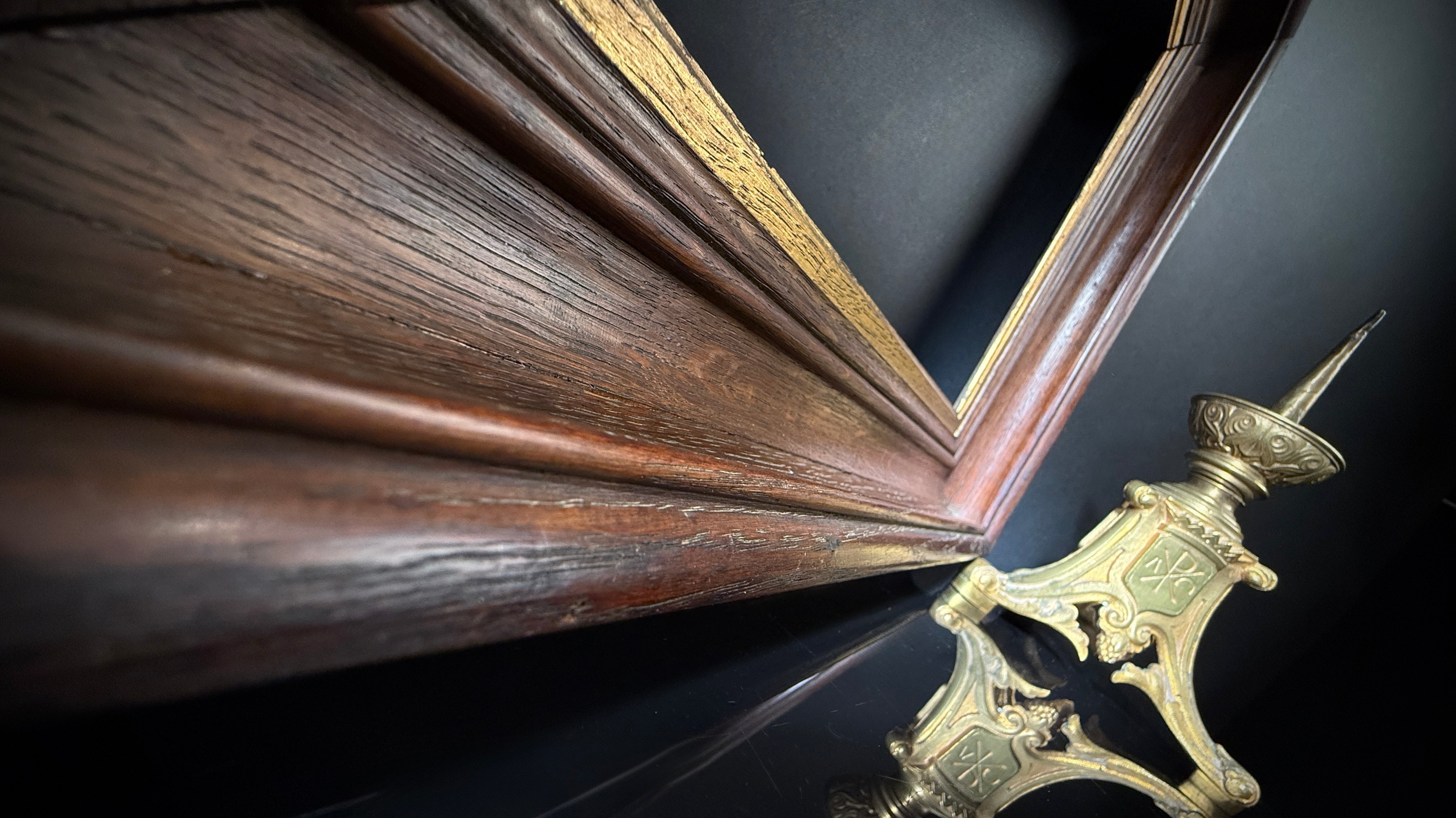 Vintage Wooden Picture Frames  |  Set of 2  |  Deep Set Gilt Trim