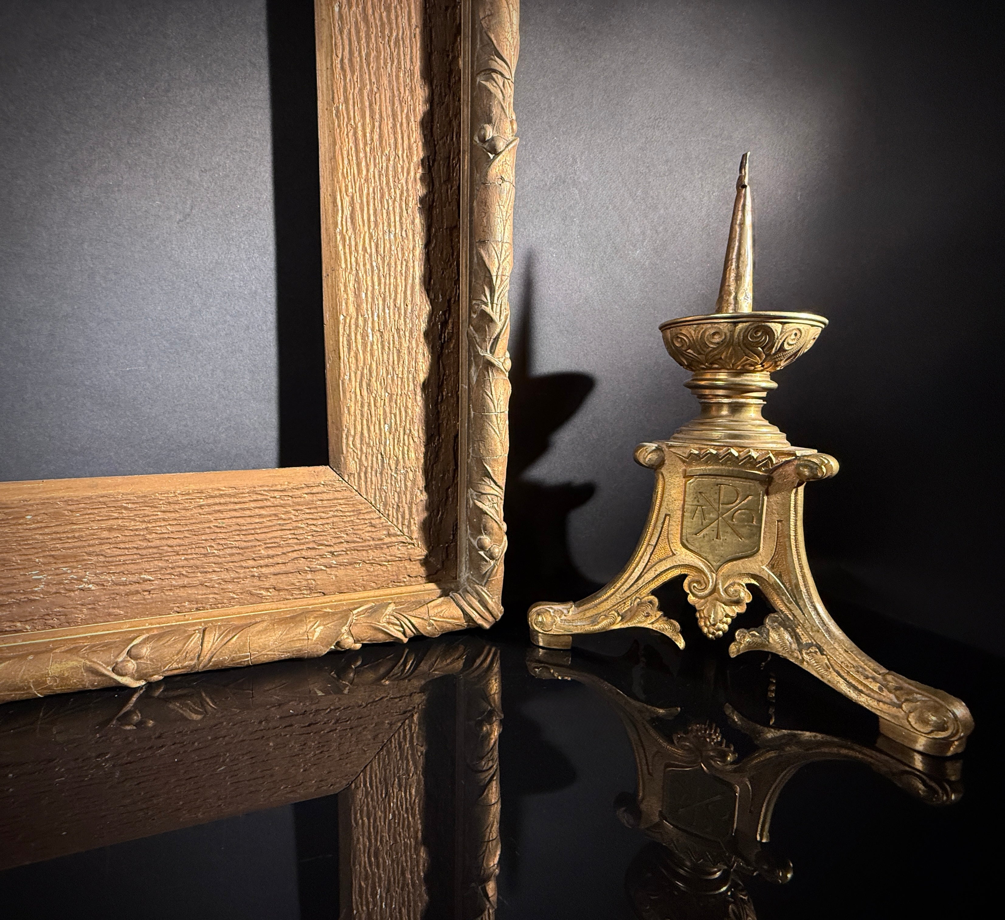 Antique Gilt Picture Frame (69.5cm x 54.5cm) – Wide Profile Classic Style | Art Mirror Display