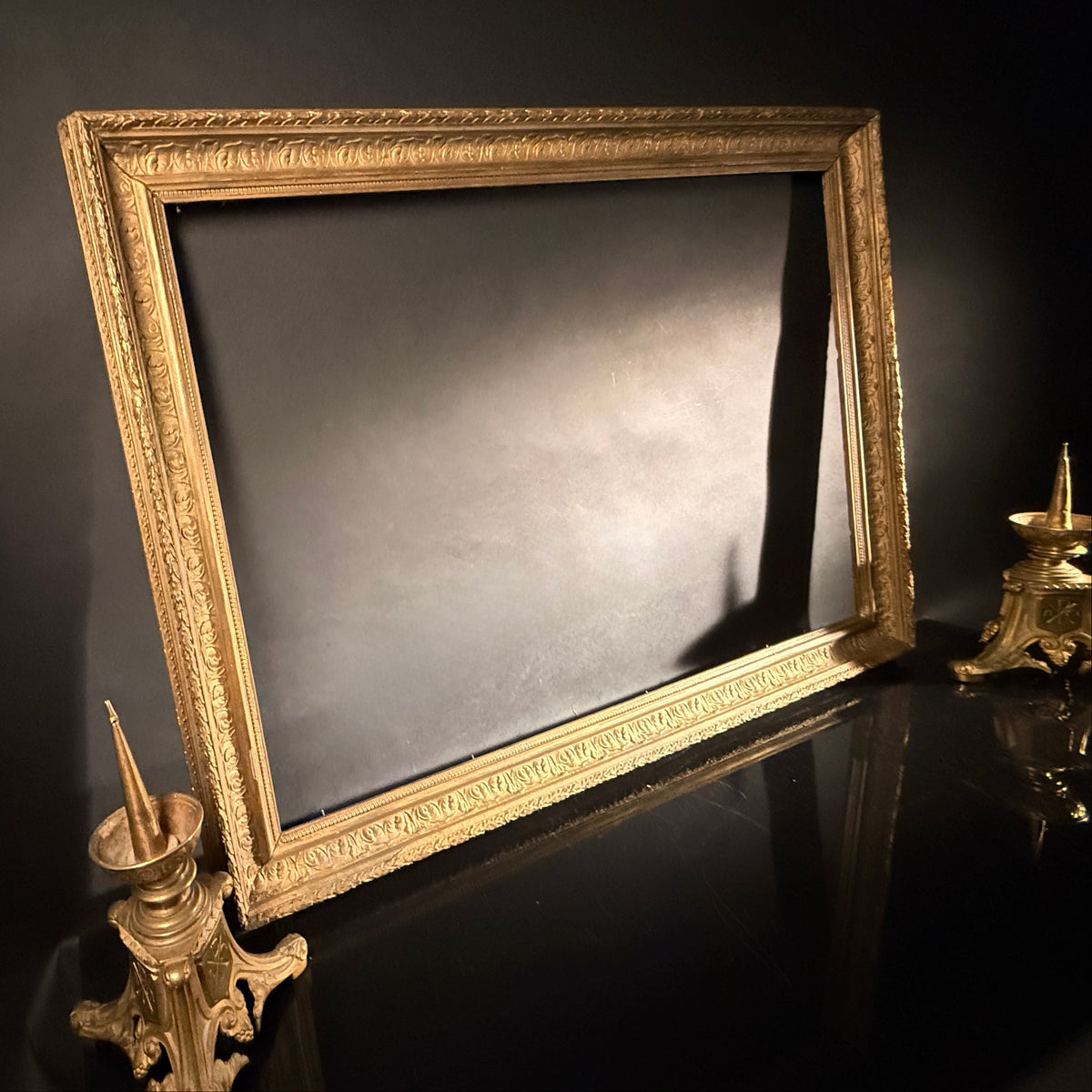 Large Ornate Antique Picture Frame | Gilt Finish | Solid Wood |. 93x68cm