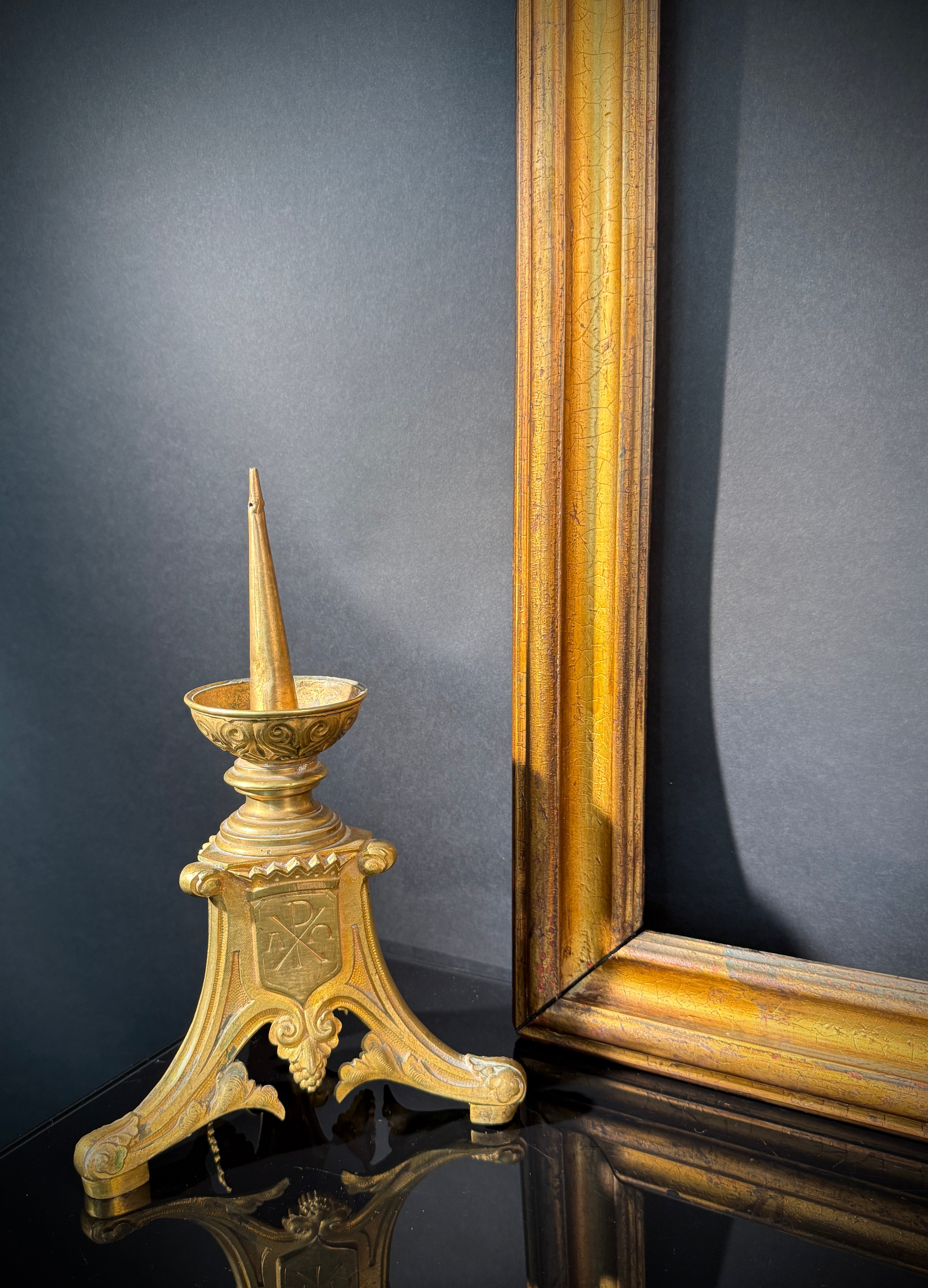 Large Antique Gilt Picture Frame (87x74.5cm) Classic Wall Decor / Wall Gallery