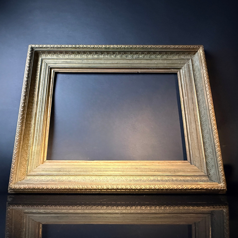 Large Antique Gilt Picture Frame – 19th‑Century Ornate Wood Gold Frame (78.5 cm × 61.5 cm)