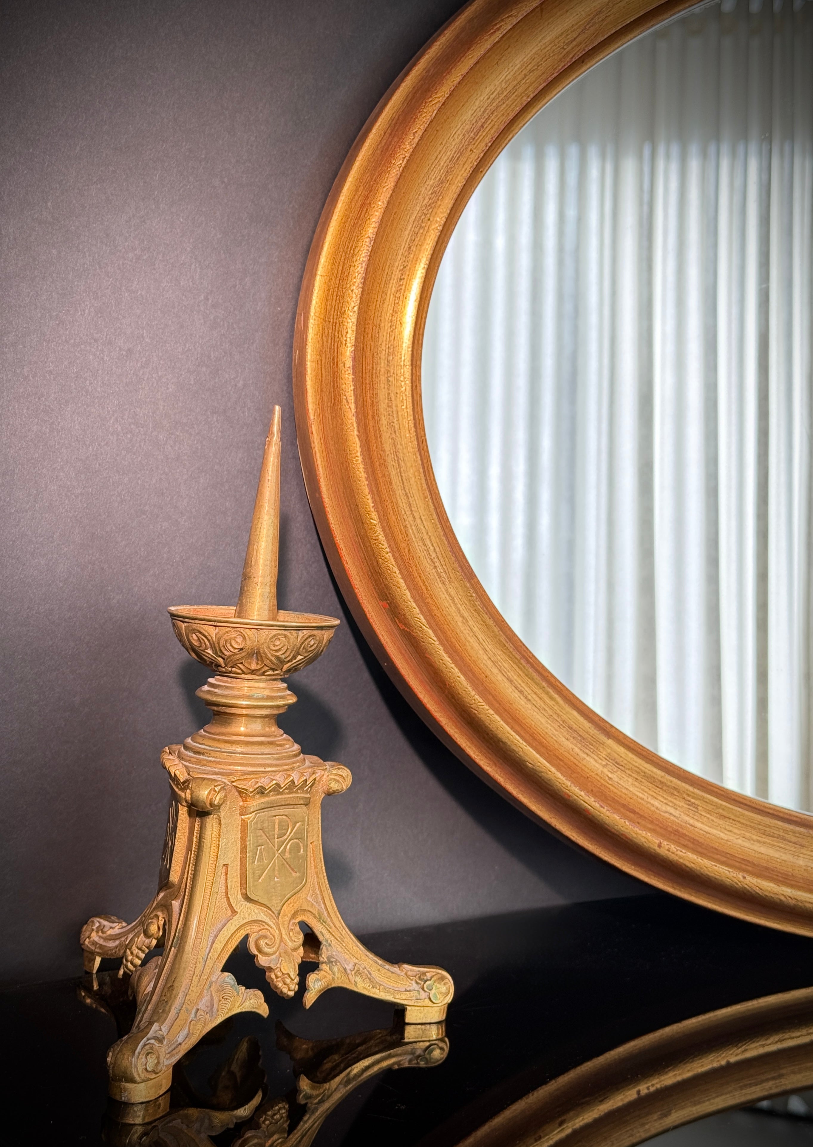 Large (80cm) Vintage Classic Gilt Oval Mirror