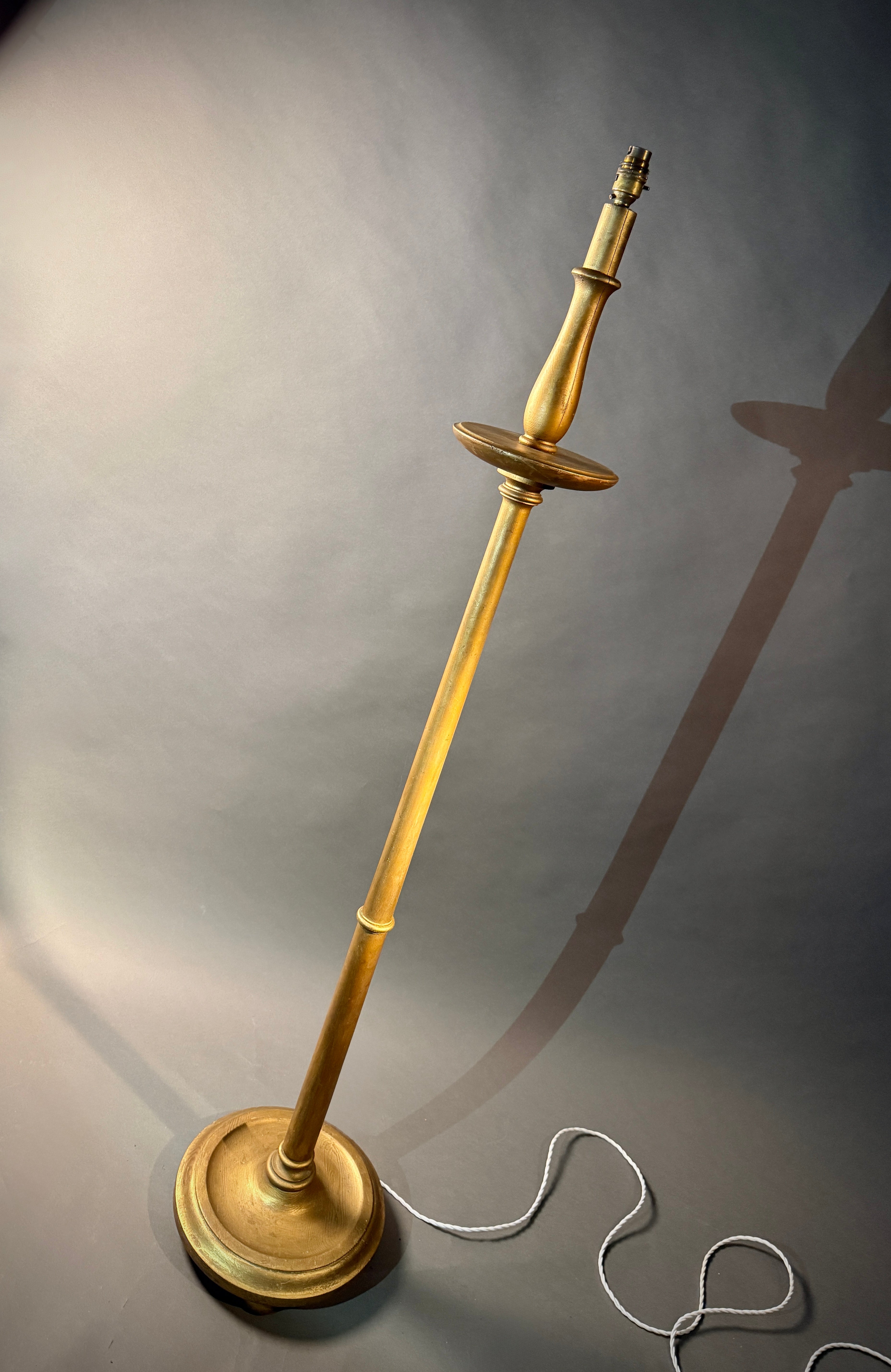 Vintage Gold Wood Floor Lamp – Fluted Turned Column, Candle Saucer, Bun Feet 159cm Tall