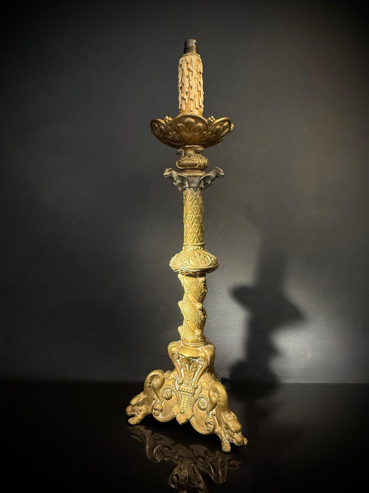 Antique Gothic Baroque Brass Table Lamp – Ornate Gilt Candlestick Lamp with Gargoyles, Dragons, Faux Wax Candle Tube – 67cm – Bayonet Bulb