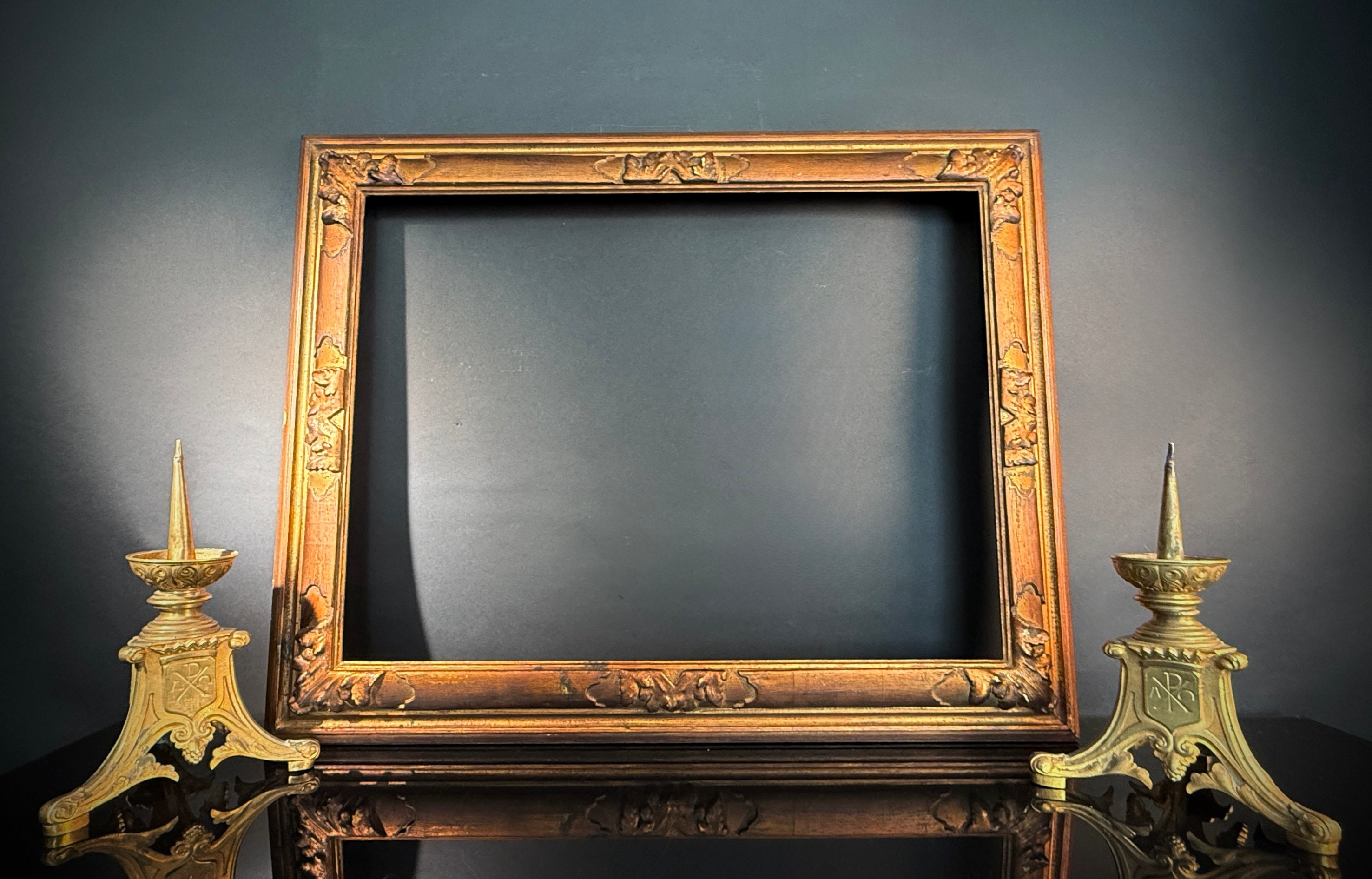 Large Shabby Vintage Picture Frame  |  Carved Wood  | Worn Gilt Finish (75cm x 59.5cm)