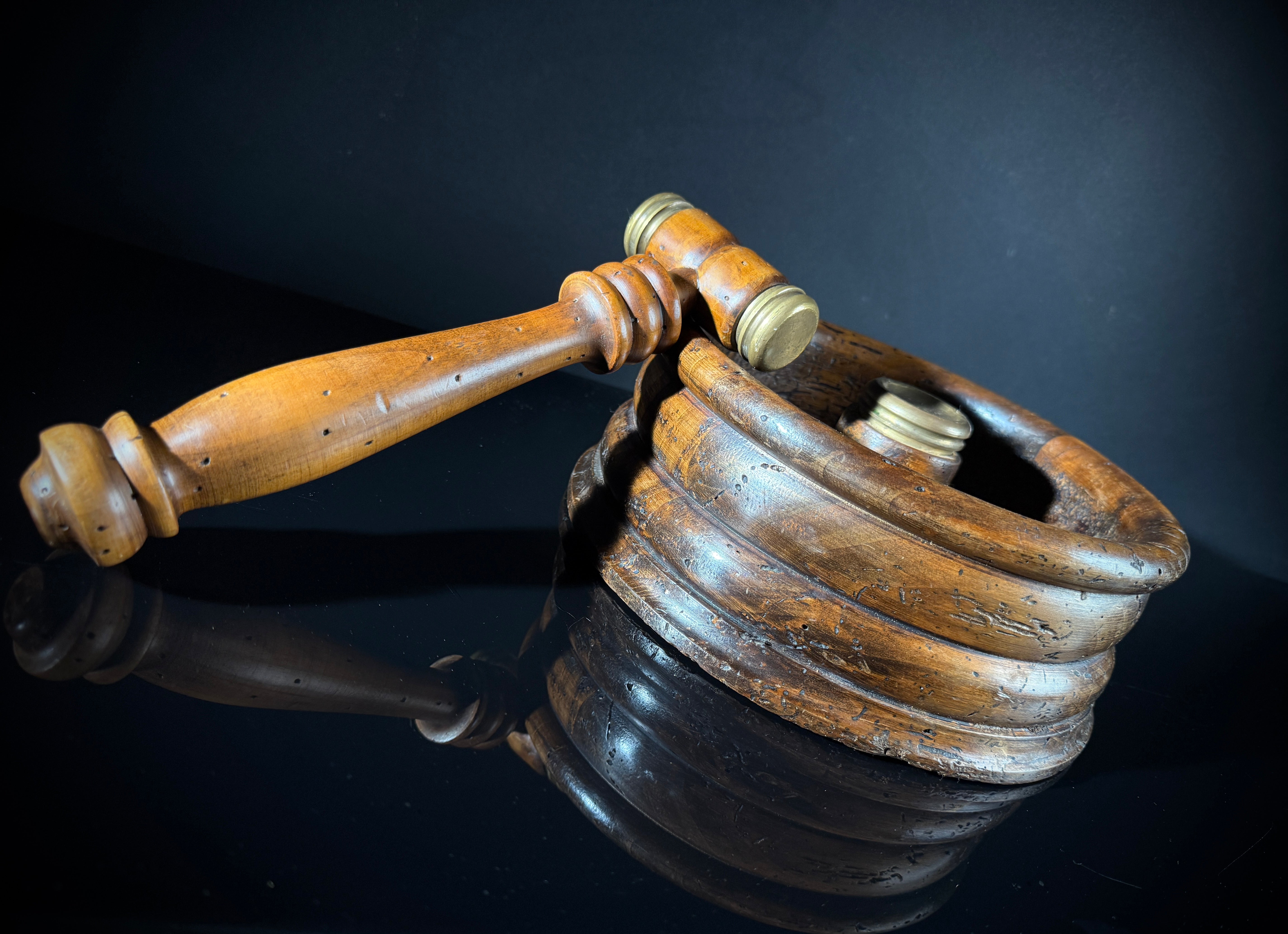 Antique Wooden Walnut Breaker with Ribbed Circular Holder & Brass-Mounted Gavel – Vintage  Nut Cracker - Gavel