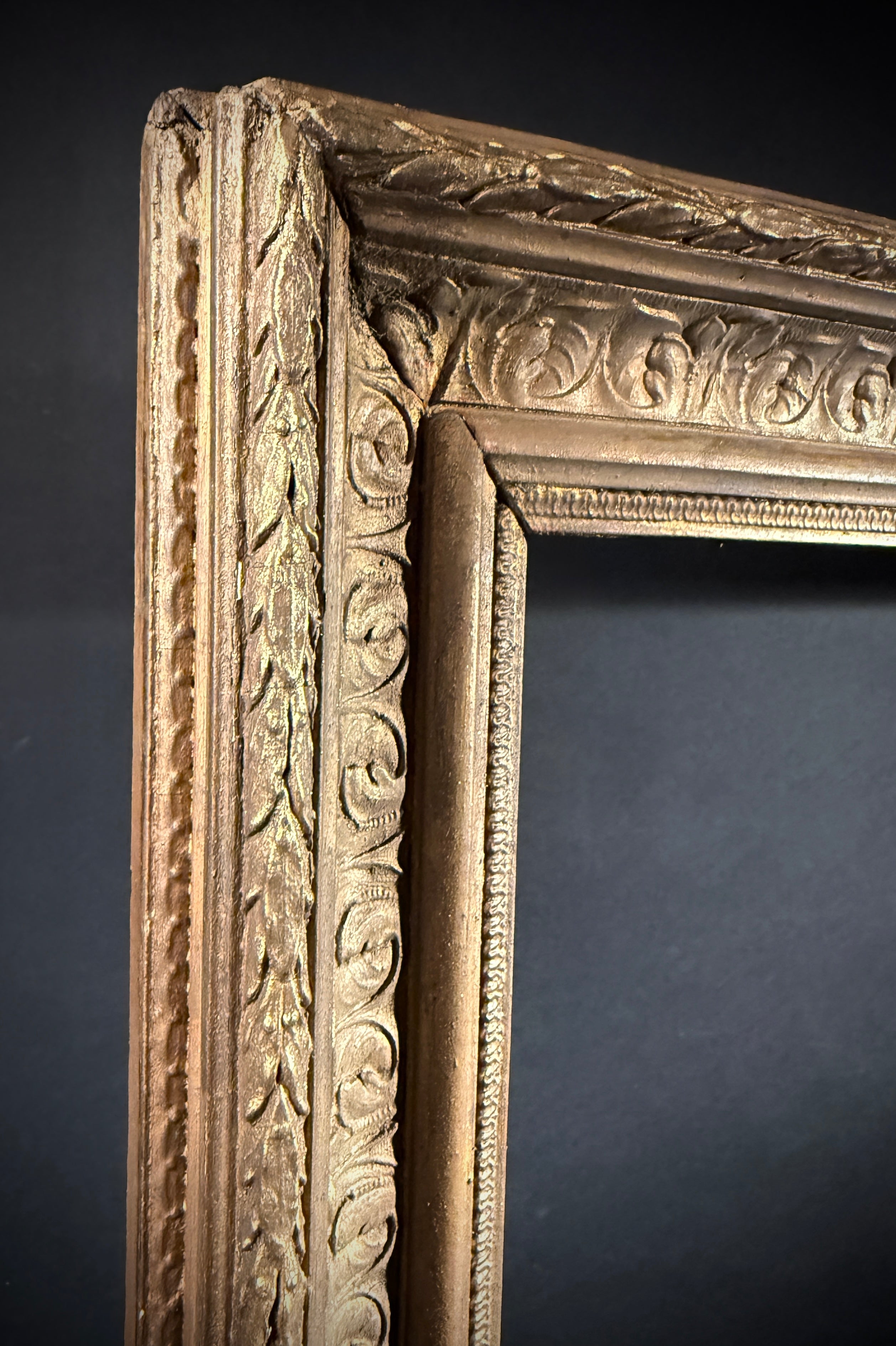 Large Ornate Antique Picture Frame | Gilt Finish | Solid Wood |. 93x68cm