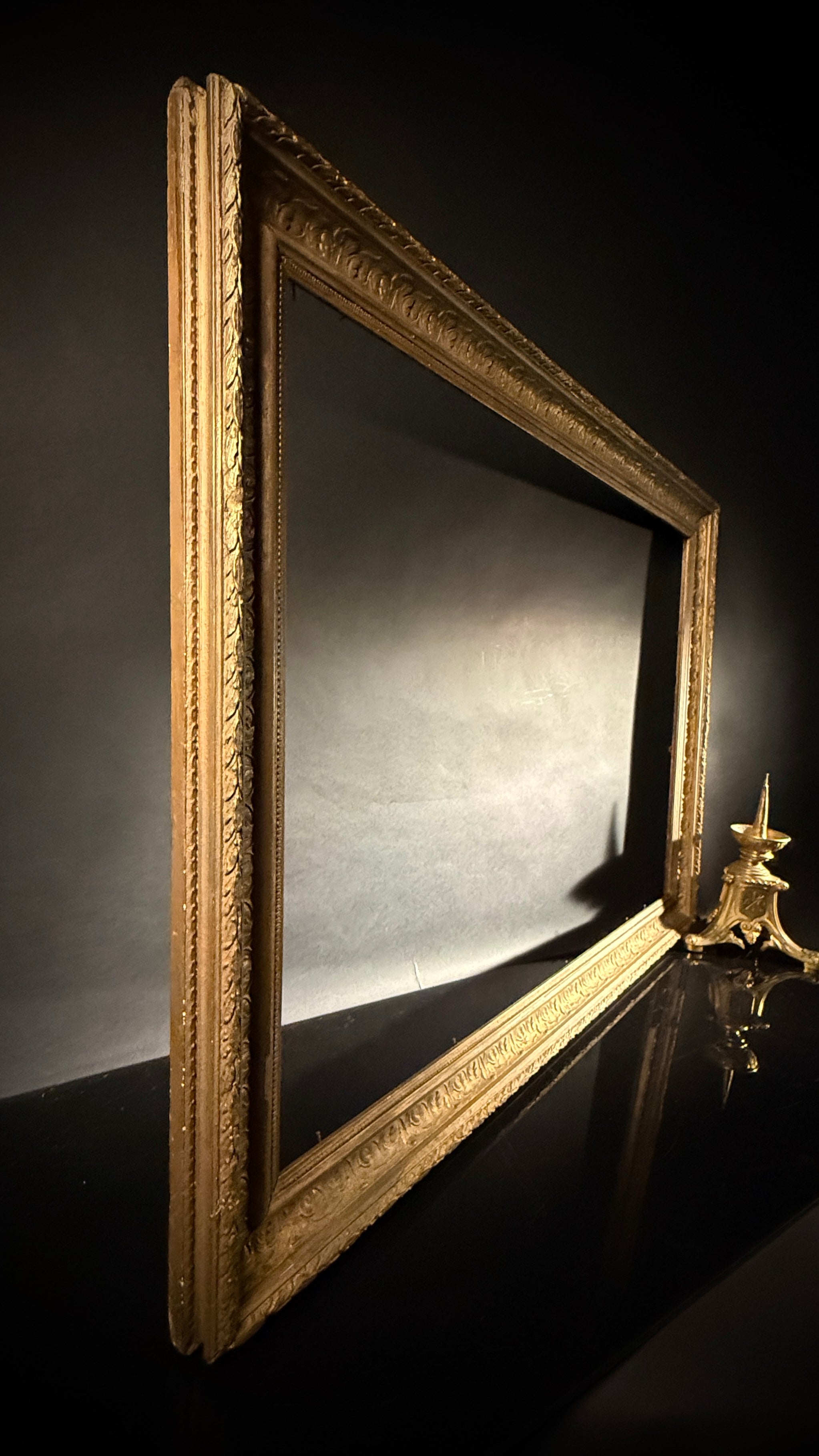 Large Ornate Antique Picture Frame | Gilt Finish | Solid Wood |. 93x68cm