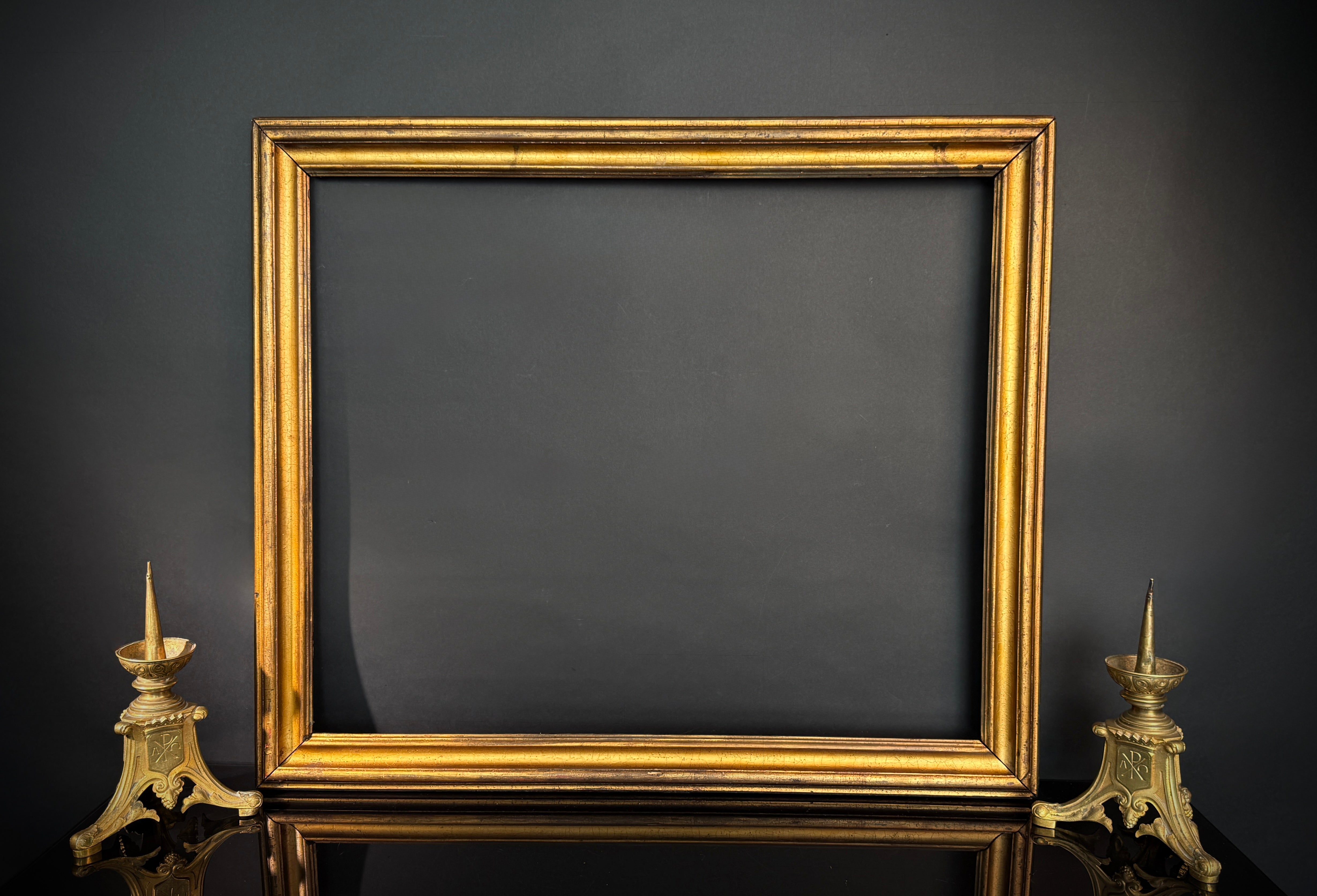 Large Antique Gilt Picture Frame (87x74.5cm) Classic Wall Decor / Wall Gallery