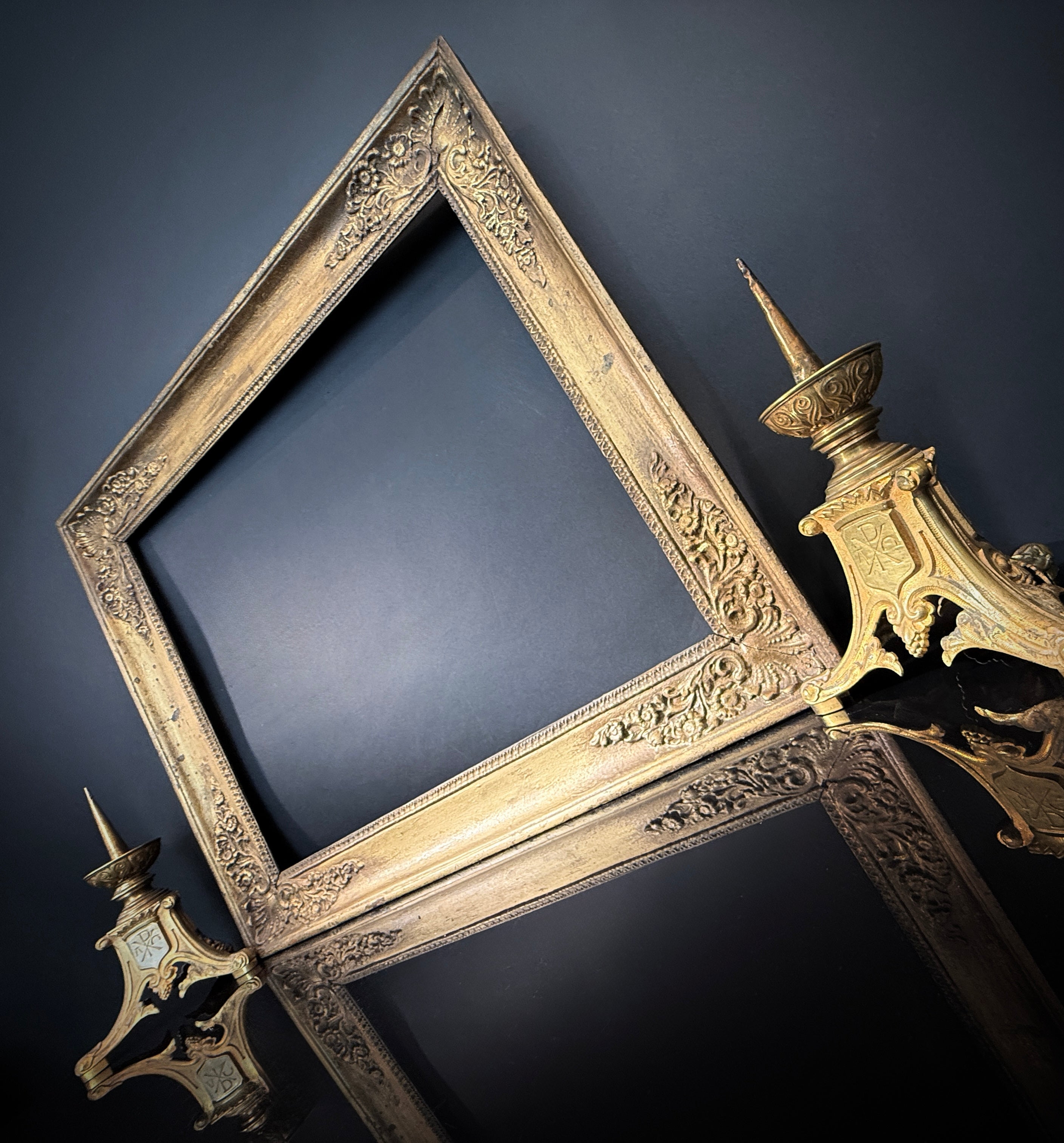 Large Antique Picture Frame (73x59cm) | Ornate Corner Detail | Classic GoldWall Decor / Wall Gallery