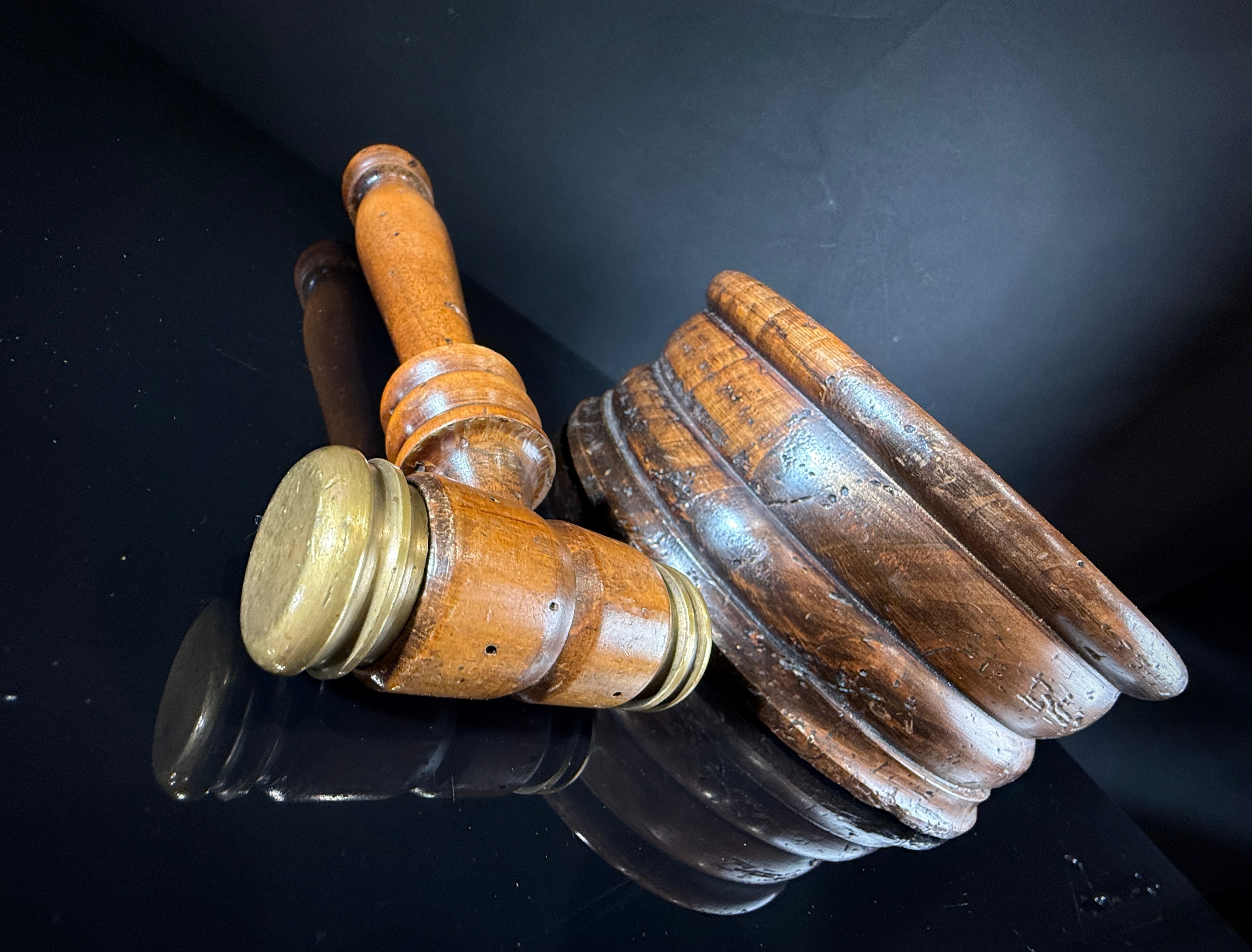 Antique Wooden Walnut Breaker with Ribbed Circular Holder & Brass-Mounted Gavel – Vintage  Nut Cracker - Gavel
