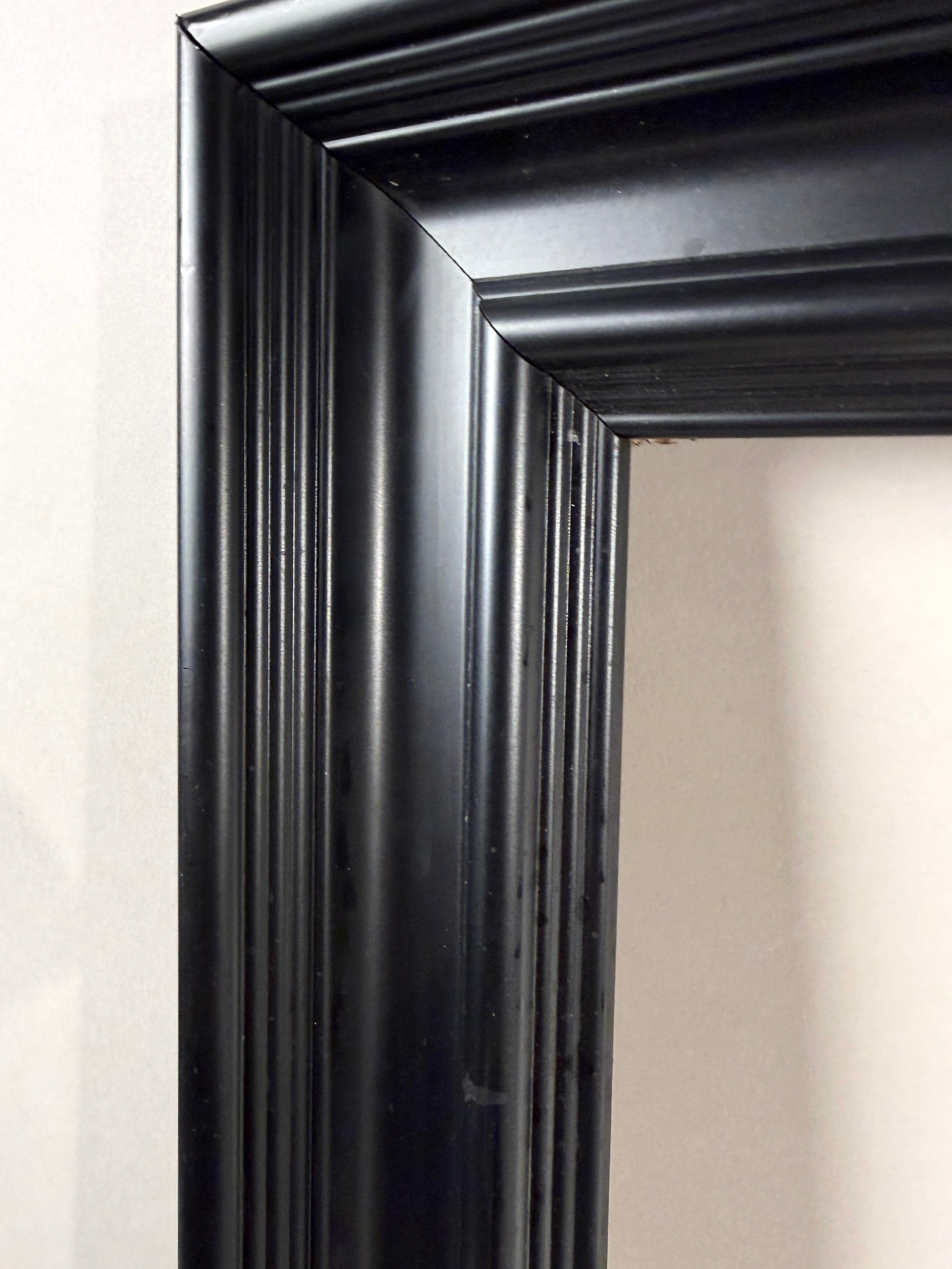 Extra Large Black Classic Picture Frame | 96.5 x 73cm  |  Gallery Wall