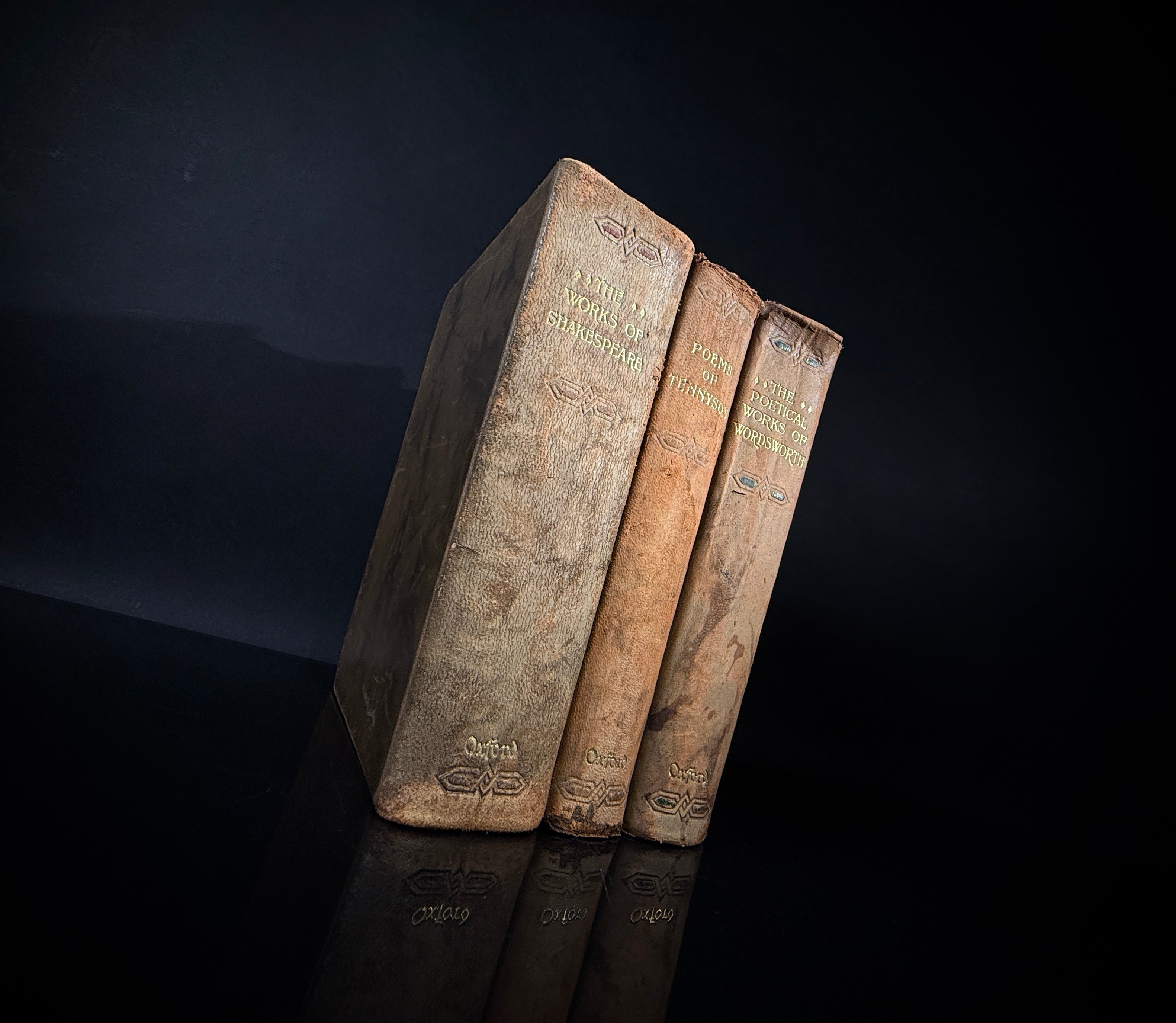 Oxford Leather-Bound Poetry Trio – Shakespeare, Wordsworth & Tennyson, 1922–1923