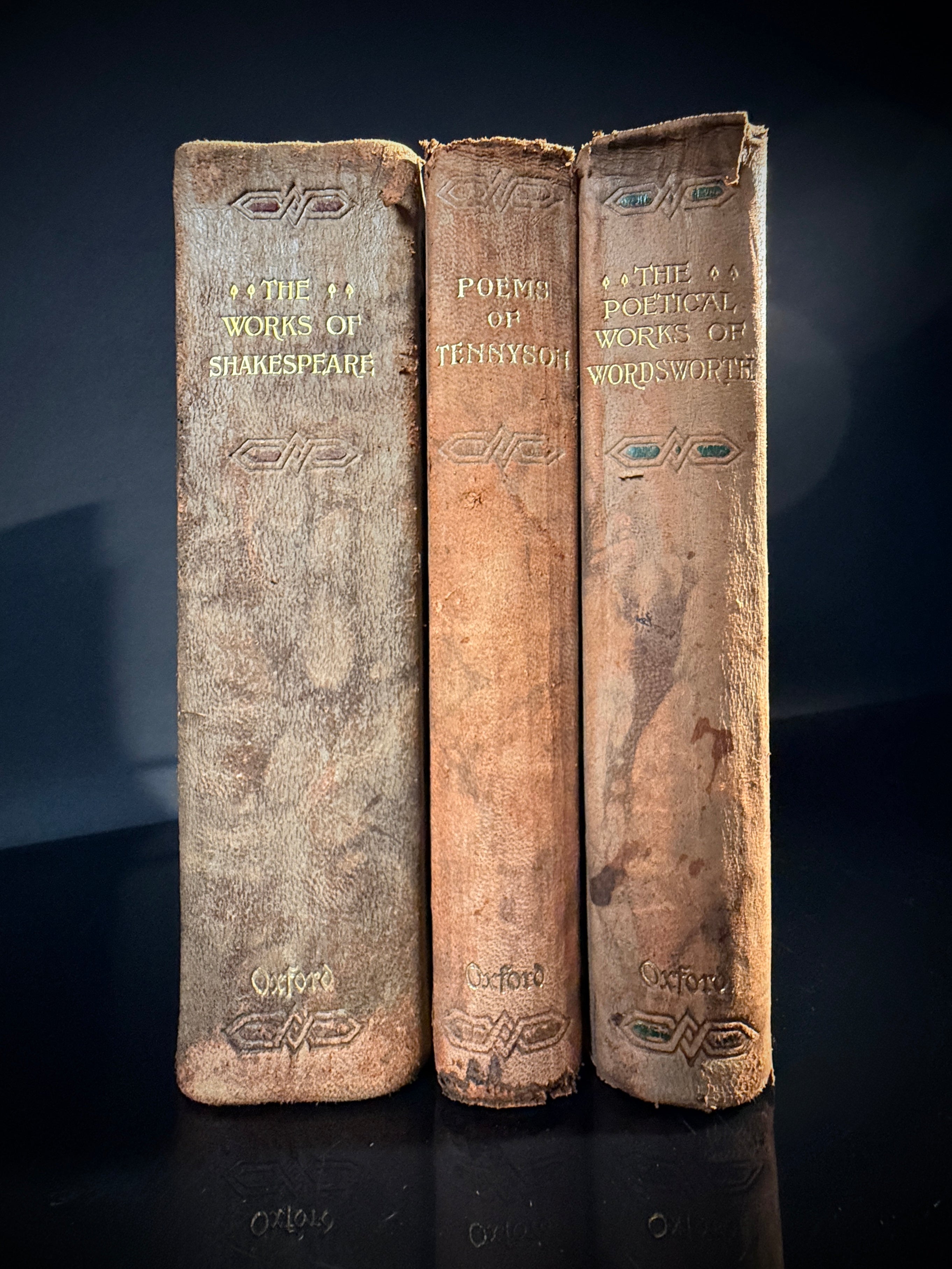 Oxford Leather-Bound Poetry Trio – Shakespeare, Wordsworth & Tennyson, 1922–1923