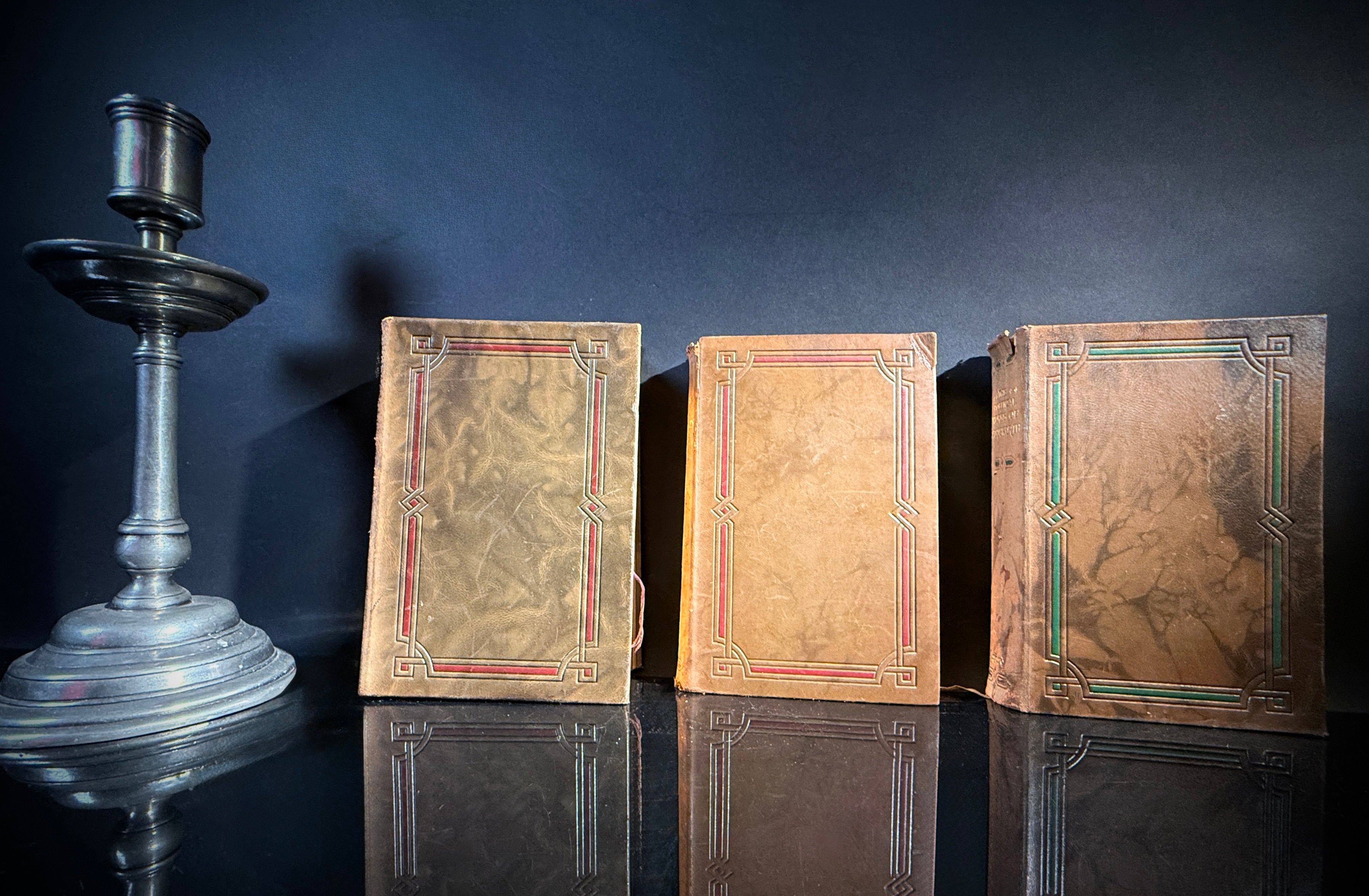 Oxford Leather-Bound Poetry Trio – Shakespeare, Wordsworth & Tennyson, 1922–1923