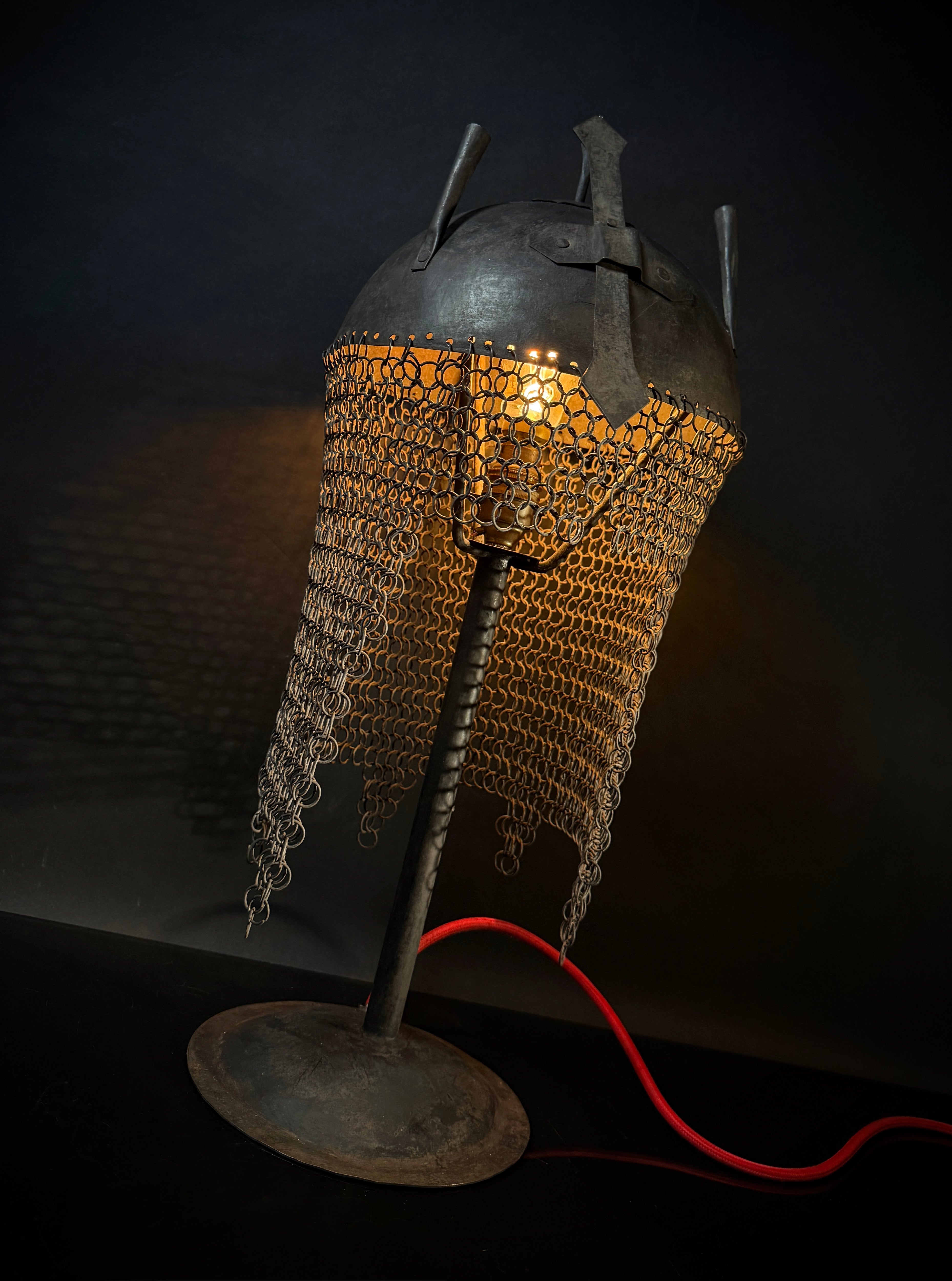 Persian Kulah Khud Helmet Table Lamp – Chainmail Steel Stand, Push-In Bulb Decorative Rajput Style Light