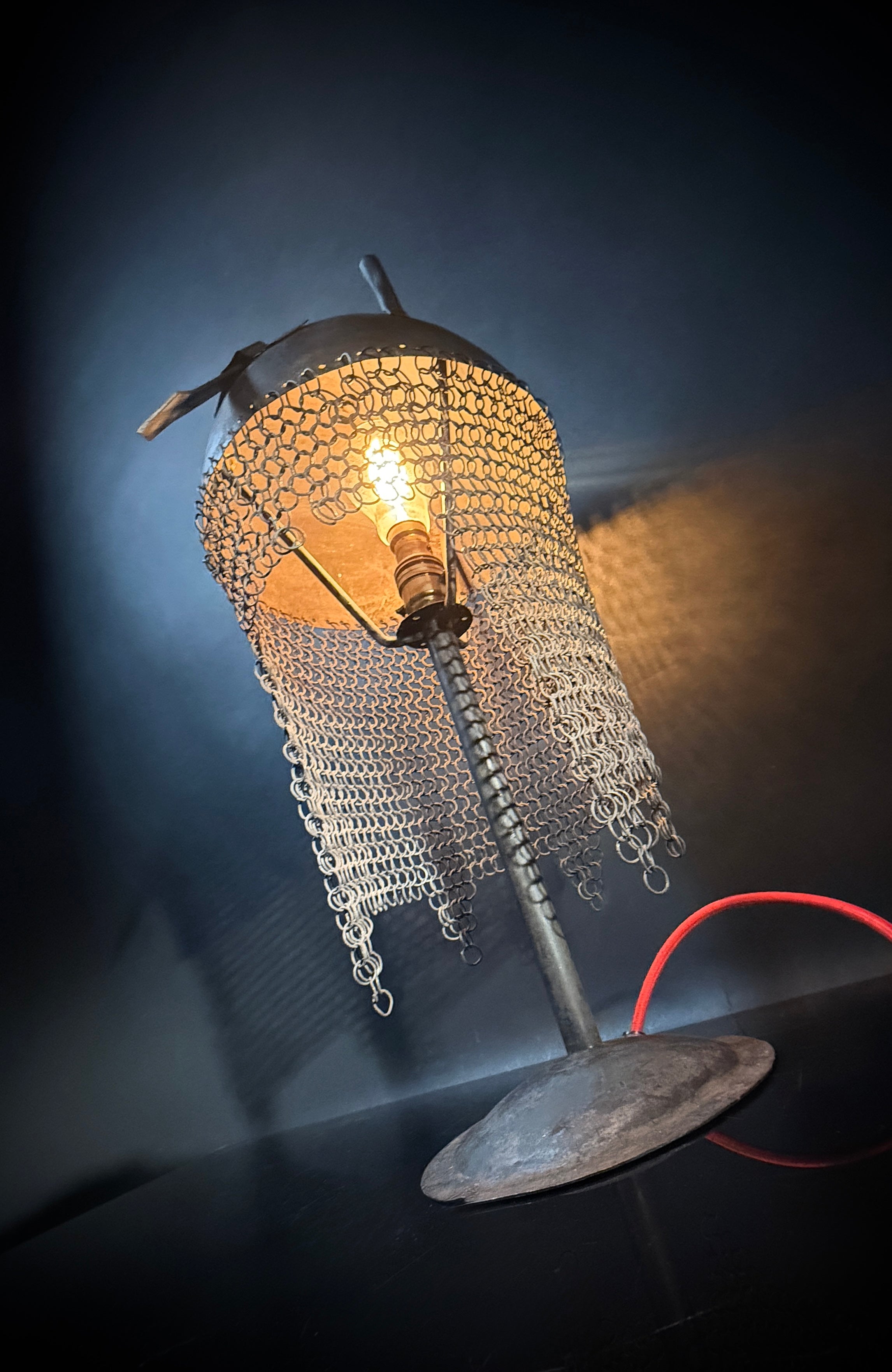 Persian Kulah Khud Helmet Table Lamp – Chainmail Steel Stand, Push-In Bulb Decorative Rajput Style Light