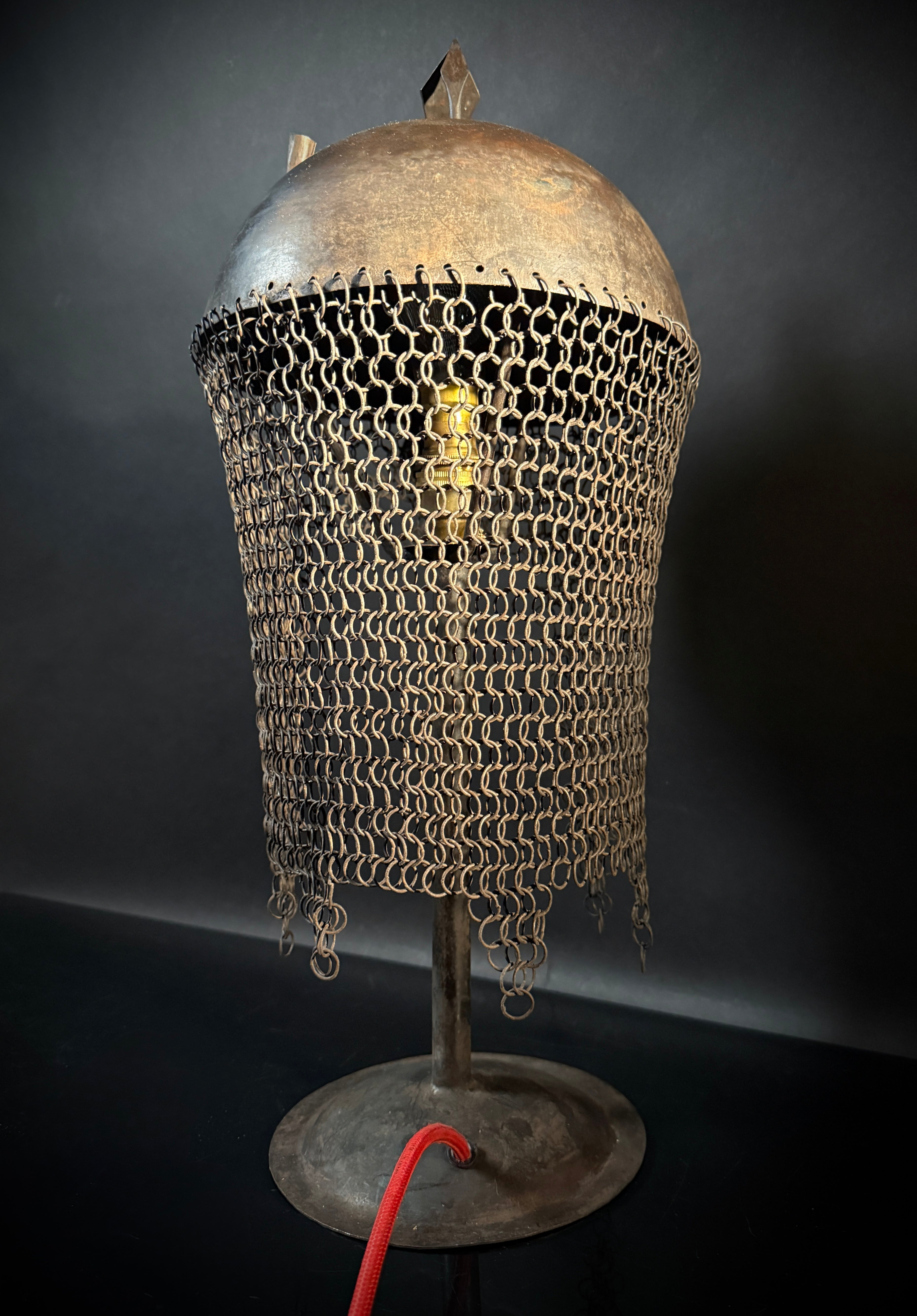 Persian Kulah Khud Helmet Table Lamp – Chainmail Steel Stand, Push-In Bulb Decorative Rajput Style Light