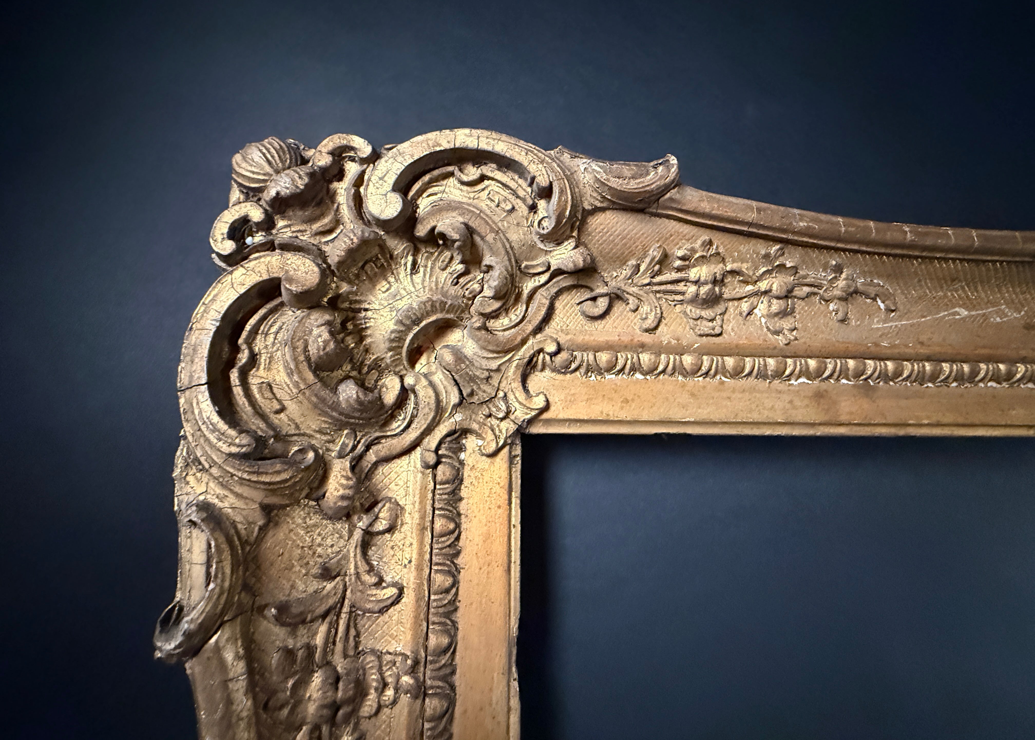 Extra Large Antique Gilt Picture Frame | 94x68cm | Ornate Corner Detail | Classic Wall Decor