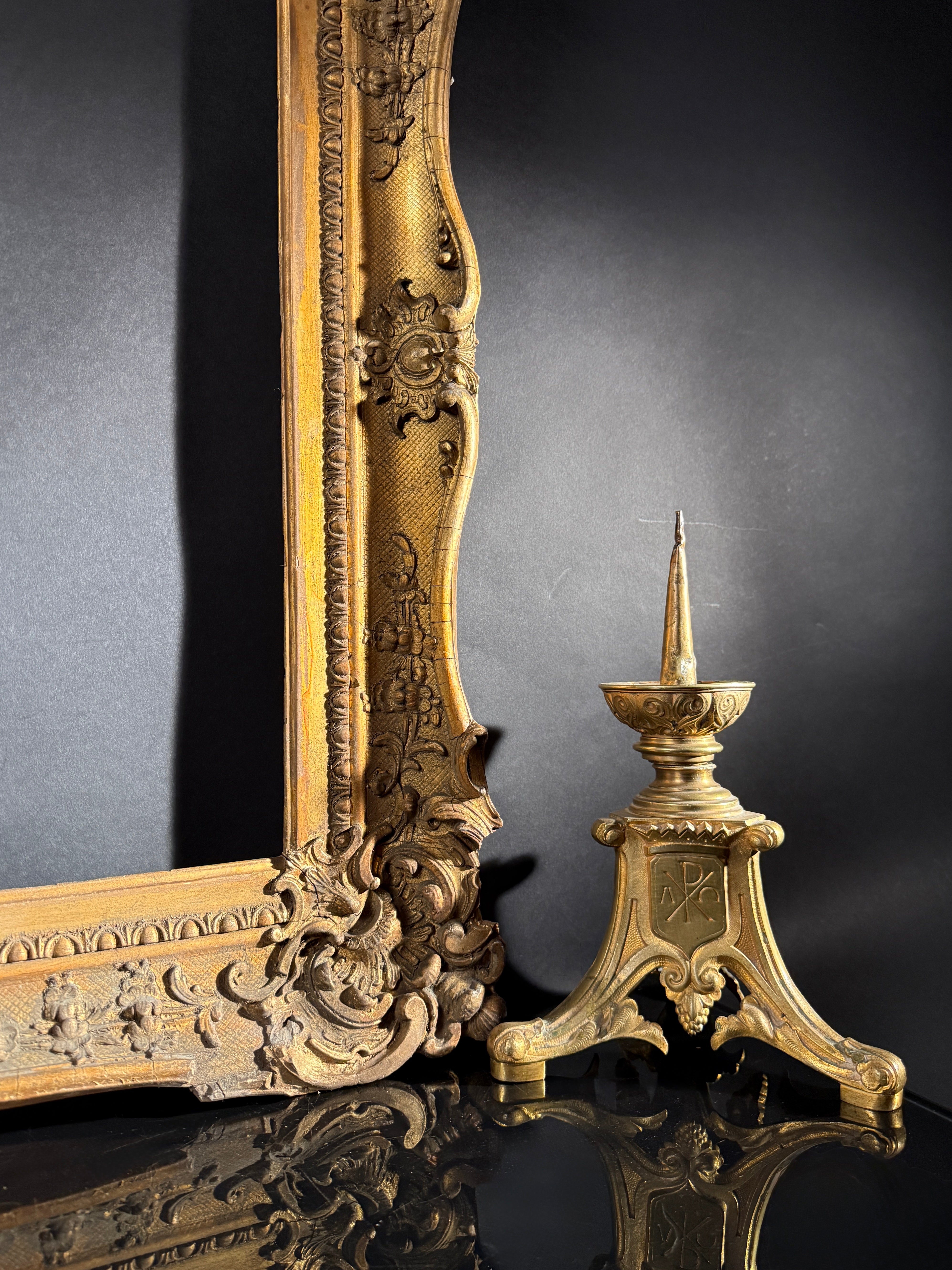 Extra Large Antique Gilt Picture Frame | 94x68cm | Ornate Corner Detail | Classic Wall Decor