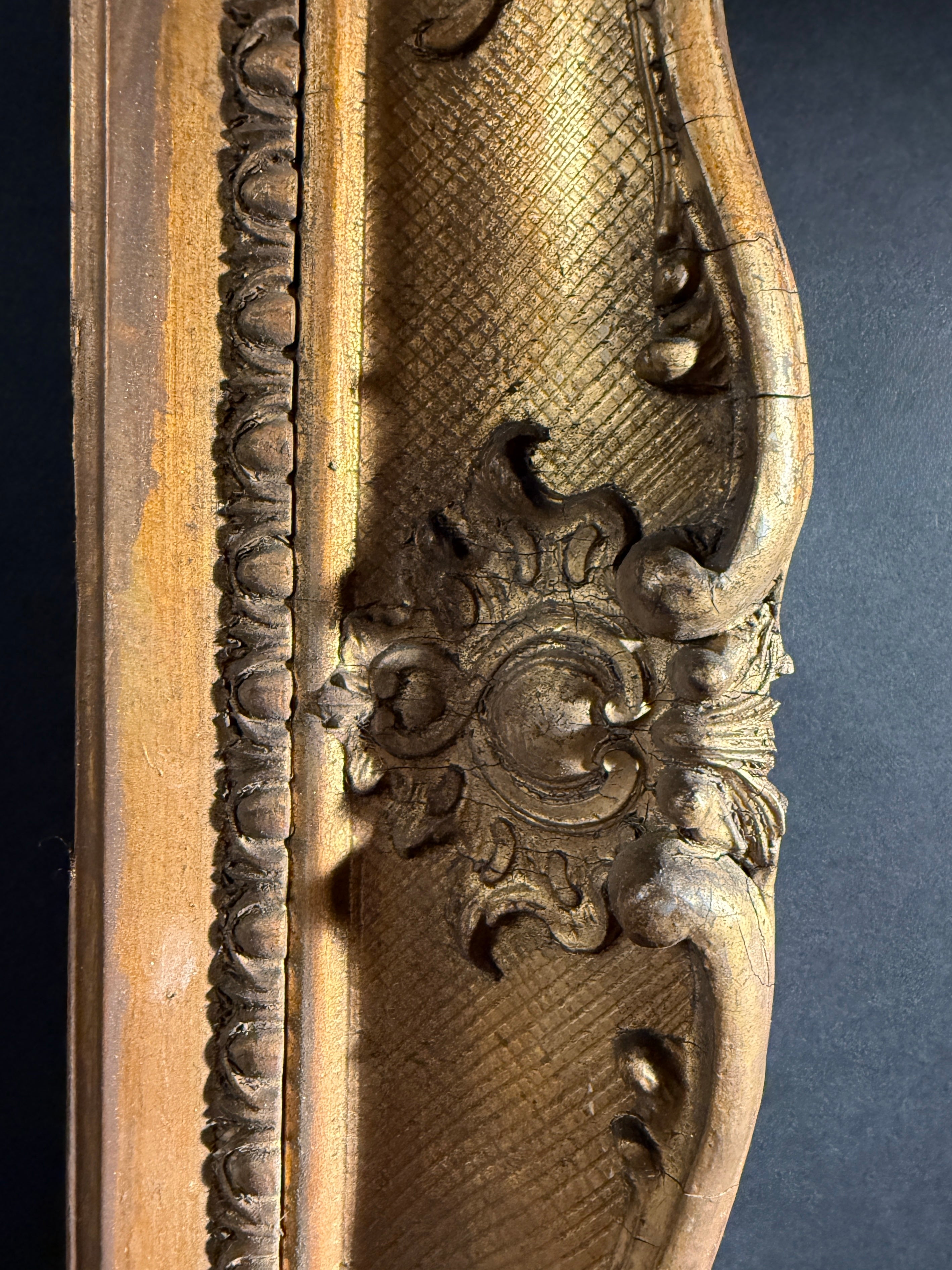 Extra Large Antique Gilt Picture Frame | 94x68cm | Ornate Corner Detail | Classic Wall Decor
