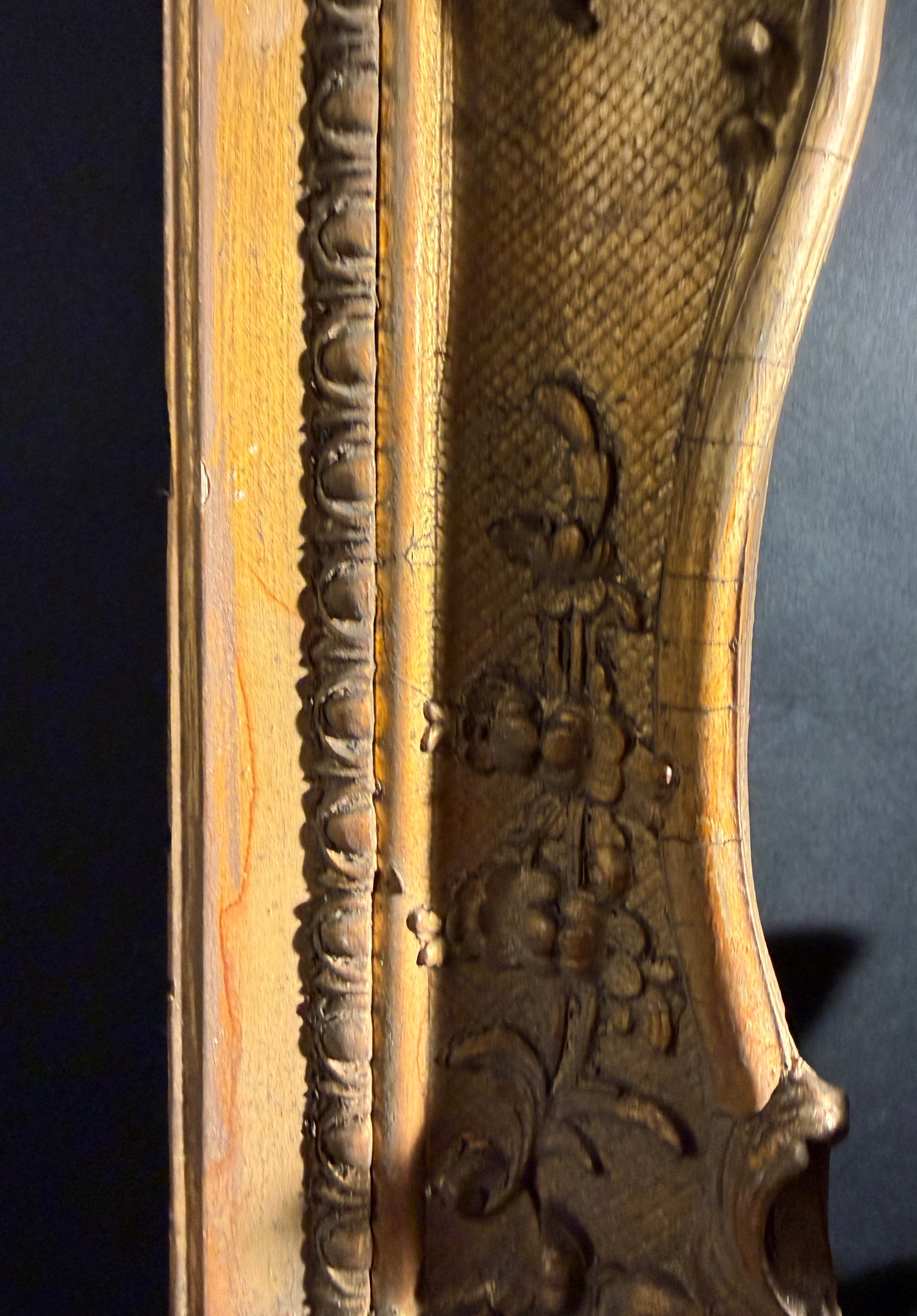 Extra Large Antique Gilt Picture Frame | 94x68cm | Ornate Corner Detail | Classic Wall Decor