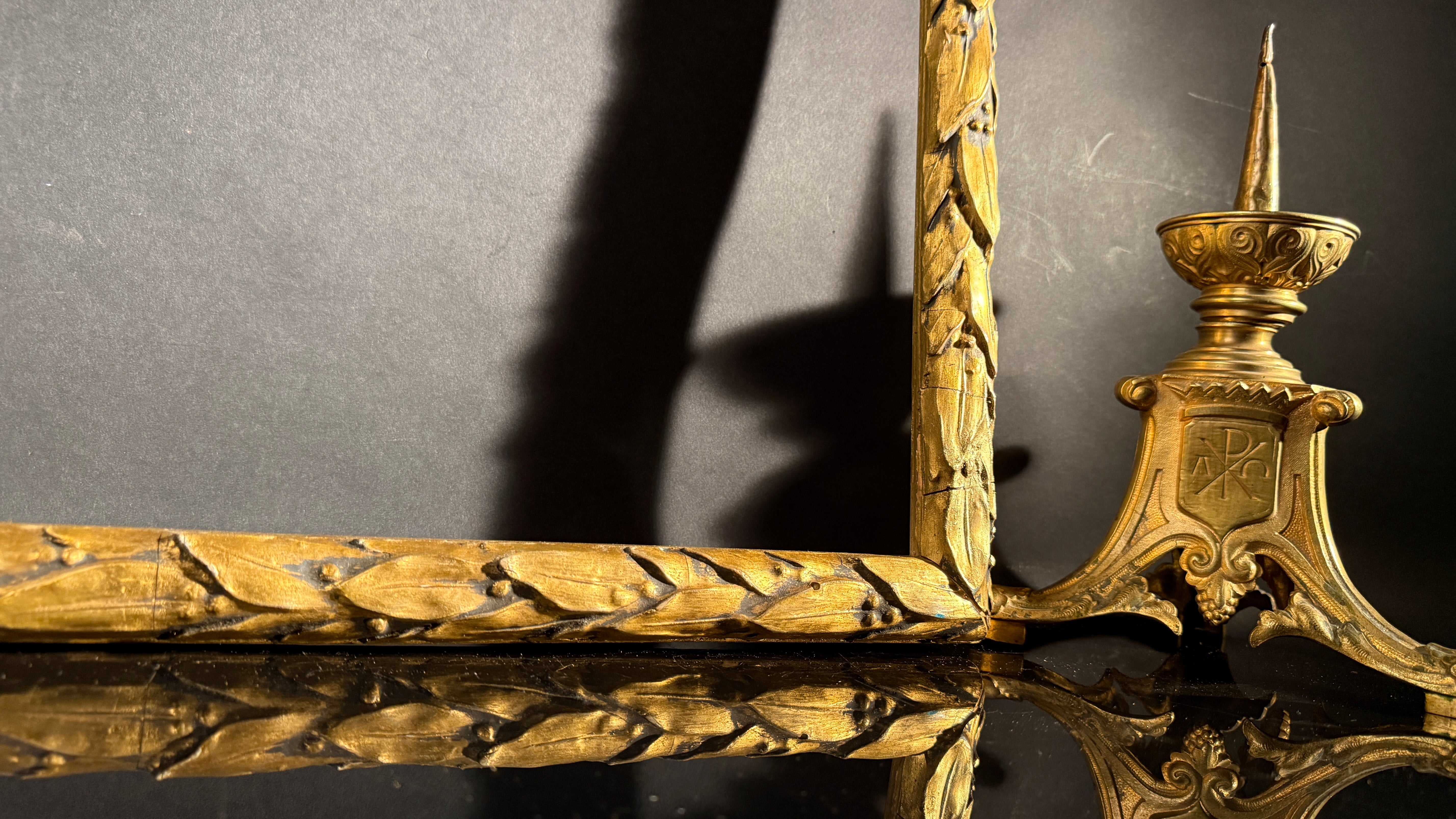Extra Large Antique Gilt Picture Frame  |  Leaf & Berry Motif  |  84cm x 65.5cm  |  Solid Wood
